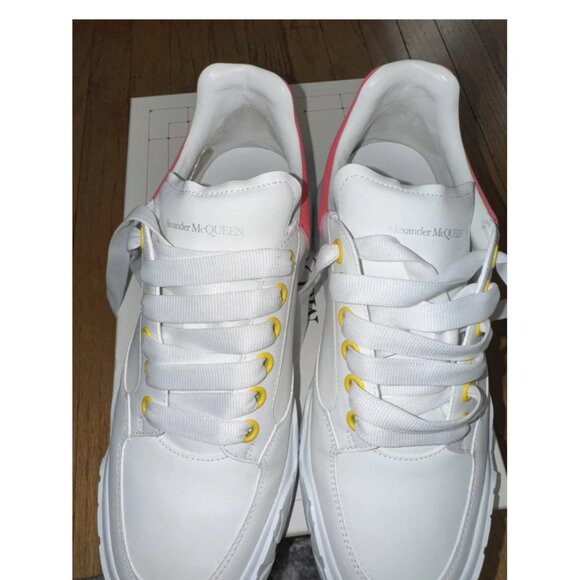 Alexander McQueen white tennis shoes - Picture 3 of 8